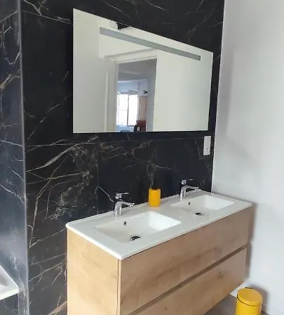 Bel Appartement Lumineux 3 Chambres Lay-Saint-Christophe Exterior foto
